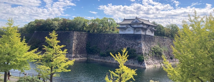 大阪城 乾櫓 is one of ちょっと気になるな.