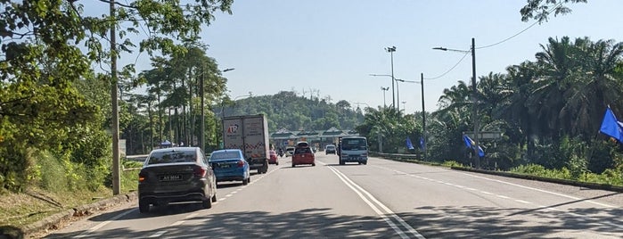 Plaza Tol Kulai is one of Go Outdoor, MY #6.