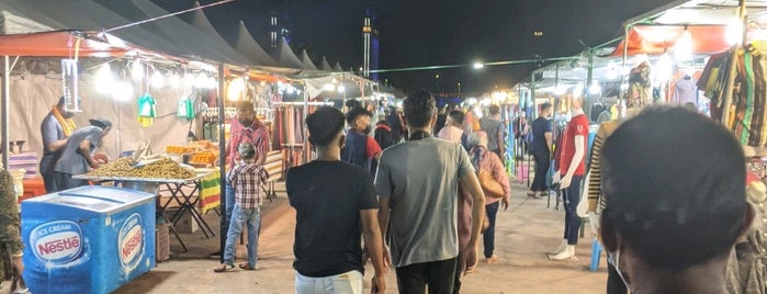 Bazar Ramadhan Kuala Terengganu (Dataran Shahbandar) is one of Favorite Food.