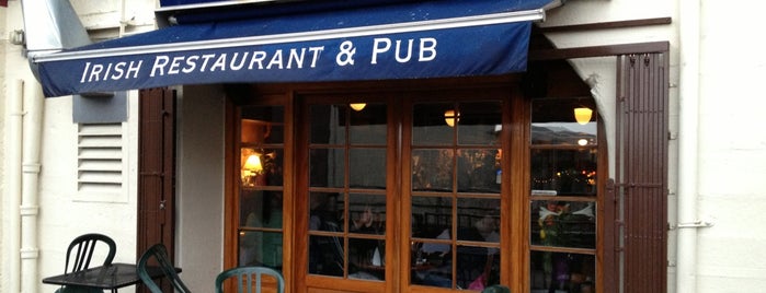 Kells Irish Restaurant & Pub is one of Tempat yang Disukai Kann.