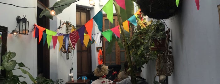 Buena Costumbre is one of Cafés con Encanto, Montevideo.