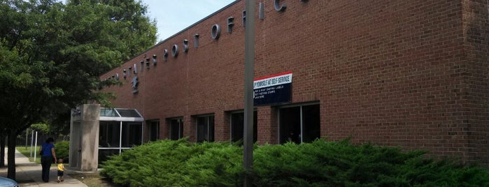 US Post Office is one of สถานที่ที่ Terri ถูกใจ.