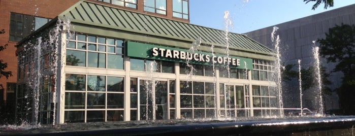 Starbucks is one of Tempat yang Disimpan Augusto.