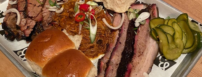 Brisket Southern BBQ & Bar is one of Jさんのお気に入りスポット.