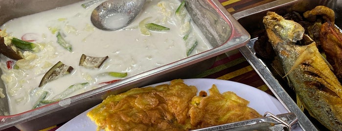 Suliza Sup Perut Air Asam & Daging Bakar is one of Food.