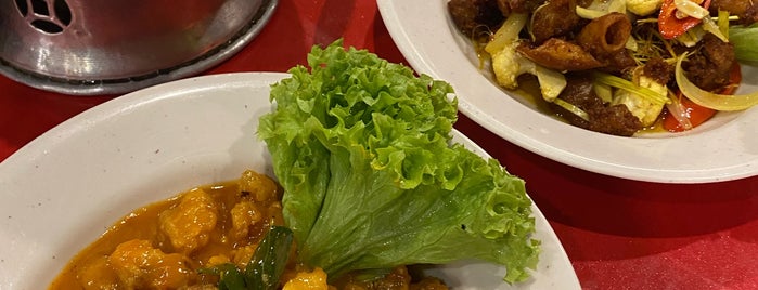 Siam - Restoran Ikan Bakar & Thai Street Food is one of Kelantan Mali.