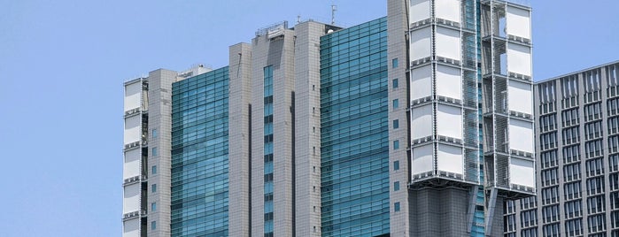 NTTドコモ品川ビル is one of 高層ビル＠東京（part1）.