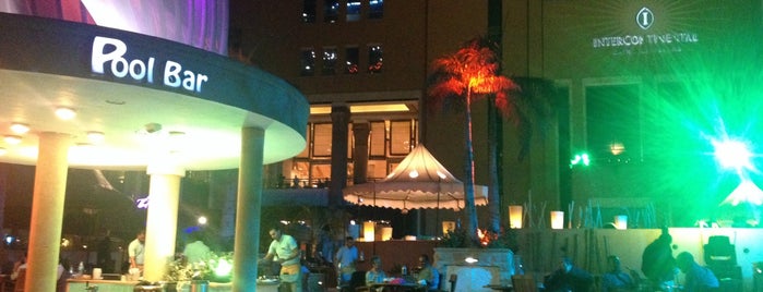 Pool Bar is one of Cairo naight live.