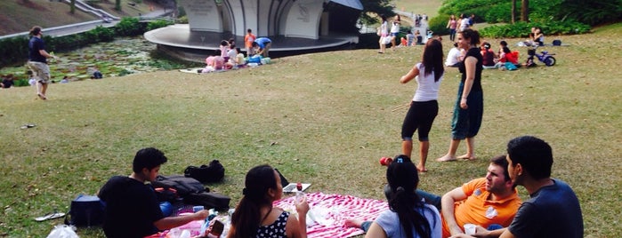 Singapore Botanic Gardens is one of Micheenli Guide: Peaceful sanctuaries in Singapore.