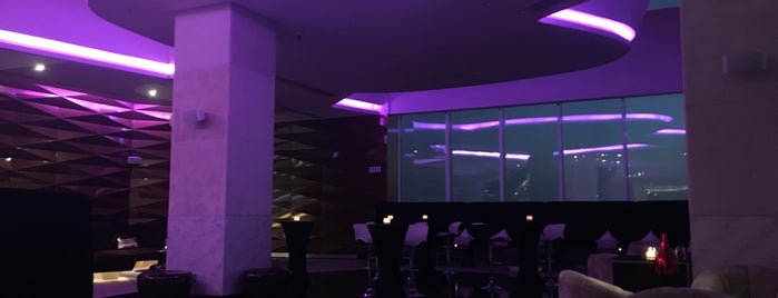 V Lounge is one of Paschaさんのお気に入りスポット.