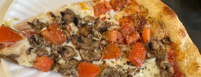 Marcello's Pizza is one of Tempat yang Disimpan Jack.
