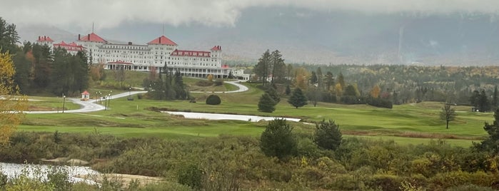 Omni Mount Washington Resort is one of Locais curtidos por Camille.
