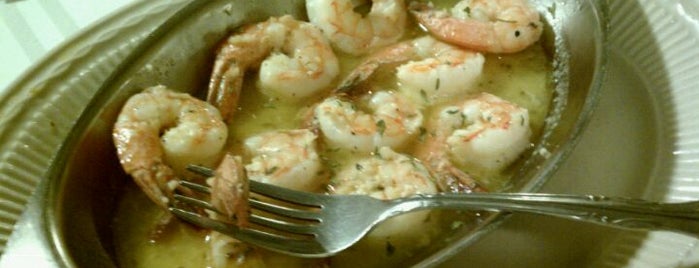 Shrimp King Restaurant is one of Locais curtidos por Ronnie.