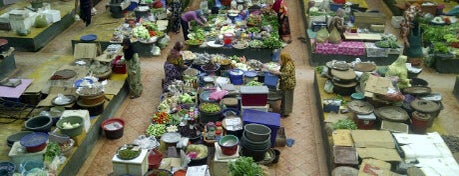 Pasar Besar Siti Khadijah is one of Alltime Favourite In Kelantan.