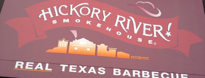 Hickory River Smokehouse is one of Locais salvos de Scott.