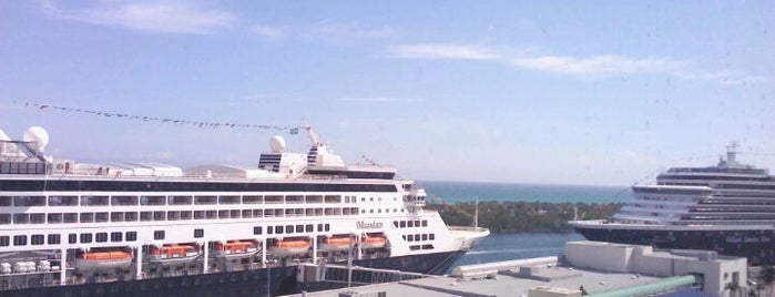 Port Everglades is one of Trip to Miami.