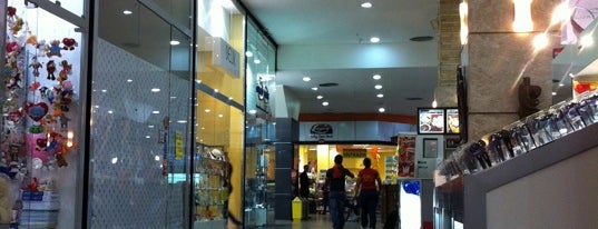 North Shopping Fortaleza is one of Top 10 dinner spots in itarema.