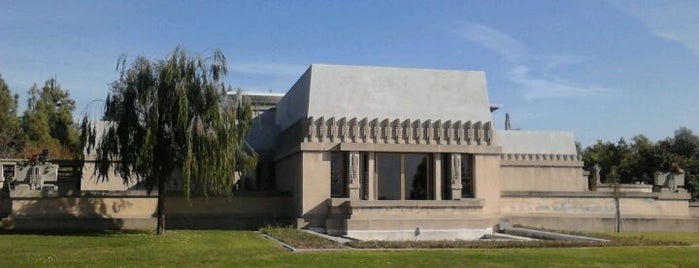 Hollyhock House is one of La-La Land Badge #4sqCities #VisitUS Los Angeles.