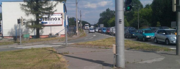 Vratimovská (bus, tram) is one of Tramvajové zastávky v Ostravě.