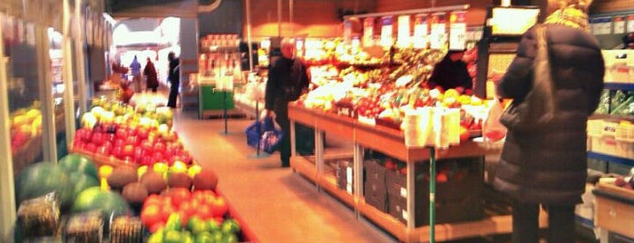 K-Supermarket Kuninkaankulma is one of Lugares favoritos de Jaana.