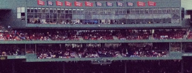 Fenway Park is one of Sports Bucket List.