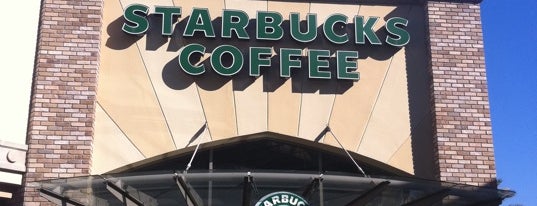 Starbucks is one of สถานที่ที่ Sergio M. 🇲🇽🇧🇷🇱🇷 ถูกใจ.
