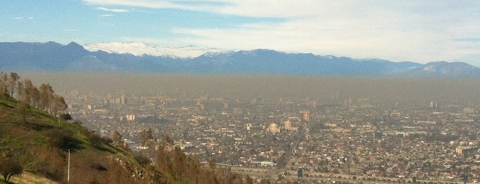 Cerro Renca is one of Vinni's Saved Places.