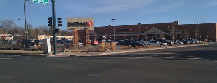 Safeway is one of Tempat yang Disukai Jordan.