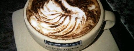 Coffee Toffee is one of Explore Makassar.