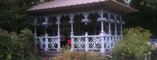 Ladies' Pavilion is one of Ny's Saved Places.