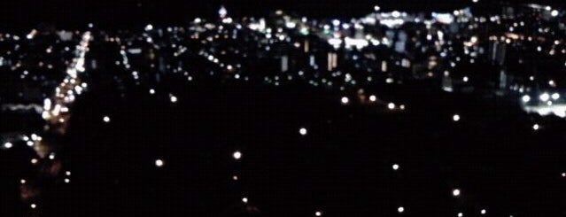 グローバルタワー is one of Nightview of Tokyo +α.