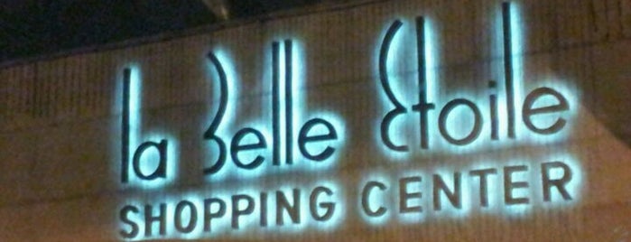 Shopping Center La Belle Etoile is one of Tempat yang Disukai Robert.