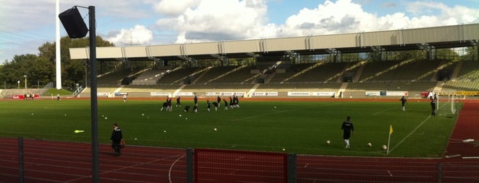 Lohrheidestadion is one of Ruhr West.