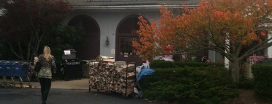 Christmas Tree Shops is one of Week on the Cape.