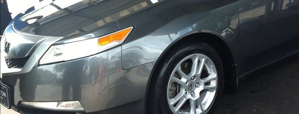 Dunwoody Detailing & Tinting is one of Lugares favoritos de Chester.