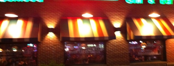 Applebee's Grill + Bar is one of Lugares favoritos de George.