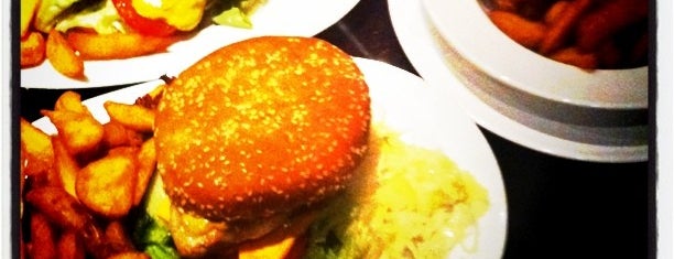 Scotti's is one of Burger Wars @ Düsseldorf.