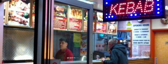 Raynes Park Kebab House is one of Jonさんのお気に入りスポット.