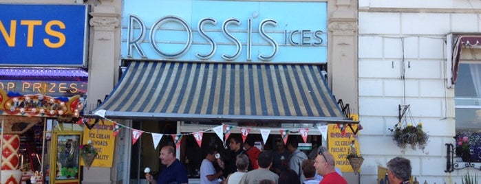 Rossi's Ice Cream Parlour is one of Lugares guardados de Yvie.