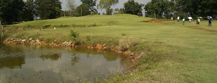 สนามกอล์ฟ ร.8 is one of Golf in KHON KAEN.