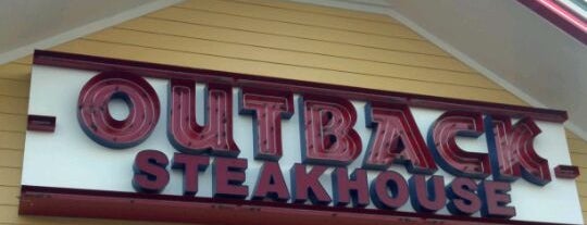 Outback Steakhouse is one of Moさんのお気に入りスポット.