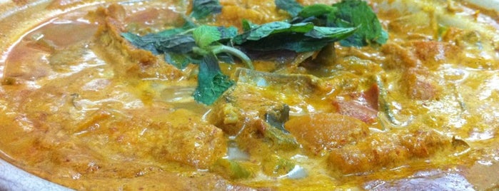Kai Heong Curry Fish Head is one of %Perak.