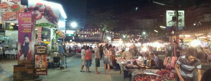 ตลาดอนุสาร is one of Guide to the best spots Chiang Mai|เที่ยวเชียงใหม่.