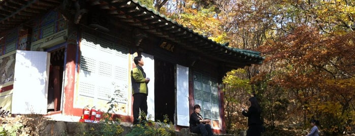 골안사 is one of Buddhist temples in Gyeonggi.