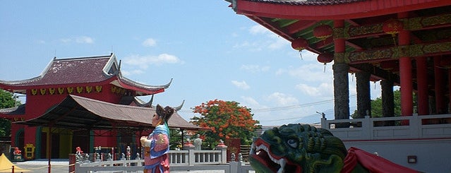 Sam Poo Kong Temple (Zheng He Temple) is one of 7 Favorite Places in Semarang, Indonesia.