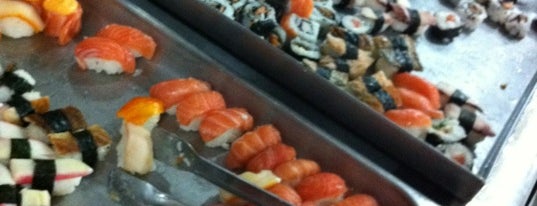 Dragon Sushi is one of Tempat yang Disukai Alvaro.