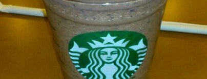 Starbucks is one of 夜中まで開いてるスタバ.