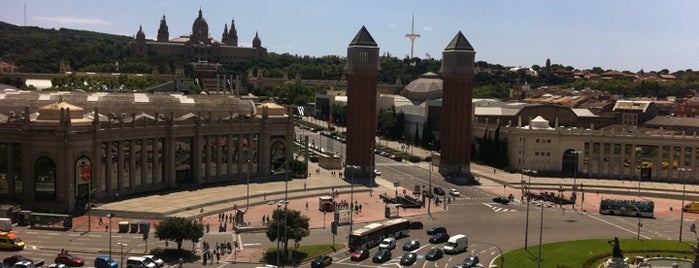 Площадь Испании is one of Barcelona Places To Visit.