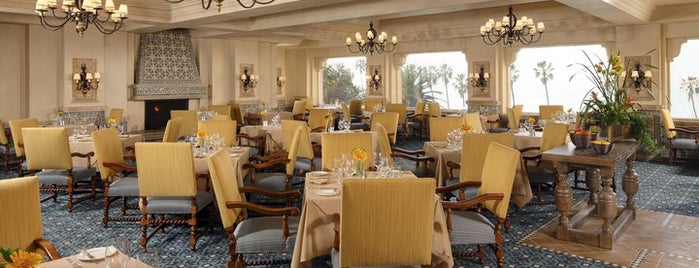 Mediterranean Room is one of Lunch spots w/ocean view in La Jolla.