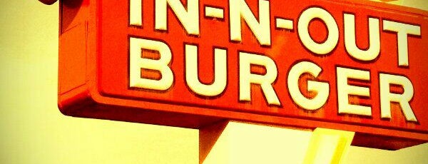 In-N-Out Burger is one of Orte, die Motts gefallen.